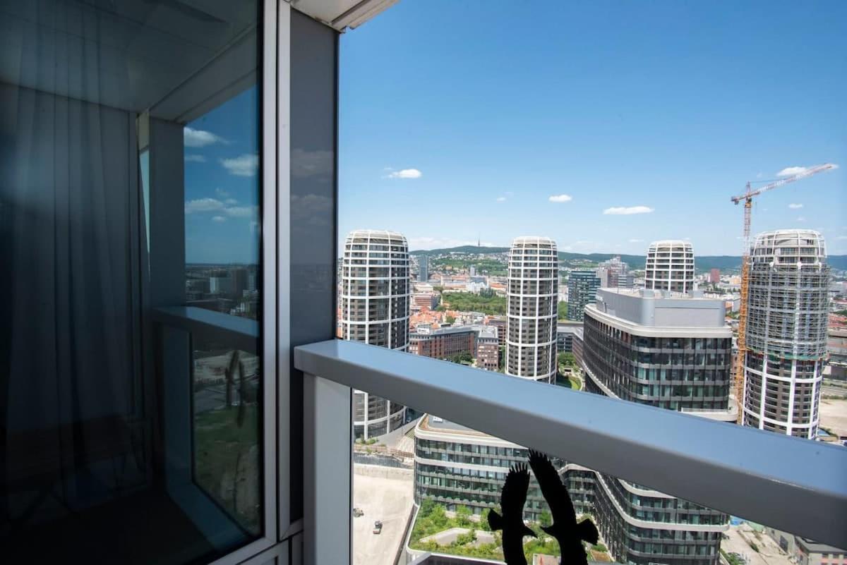 Ferienwohnung Luxury 1Bdrm On The 28Th Floor Pressburg Exterior foto