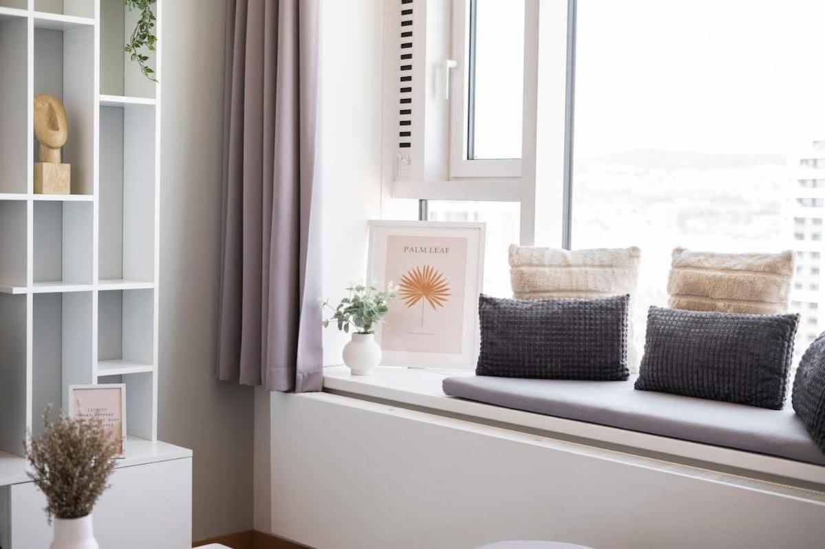 Ferienwohnung Luxury 1Bdrm On The 28Th Floor Pressburg Exterior foto
