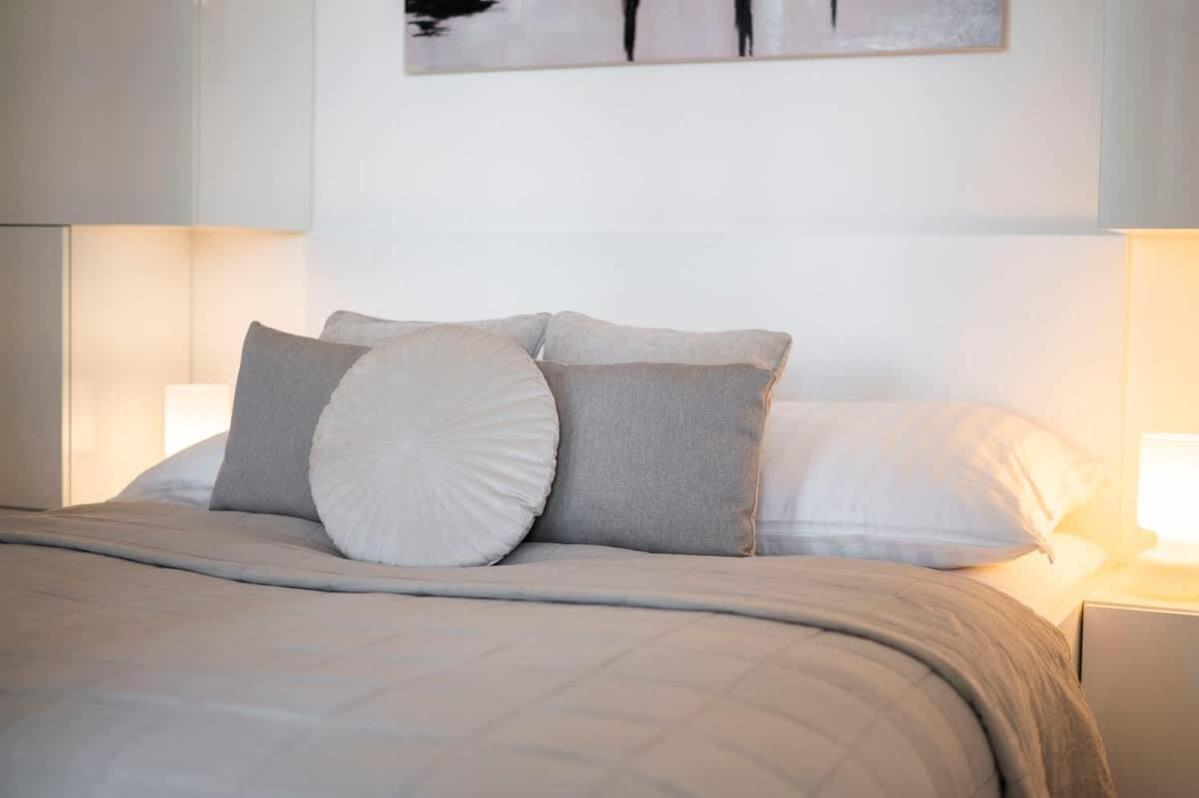 Ferienwohnung Luxury 1Bdrm On The 28Th Floor Pressburg Exterior foto